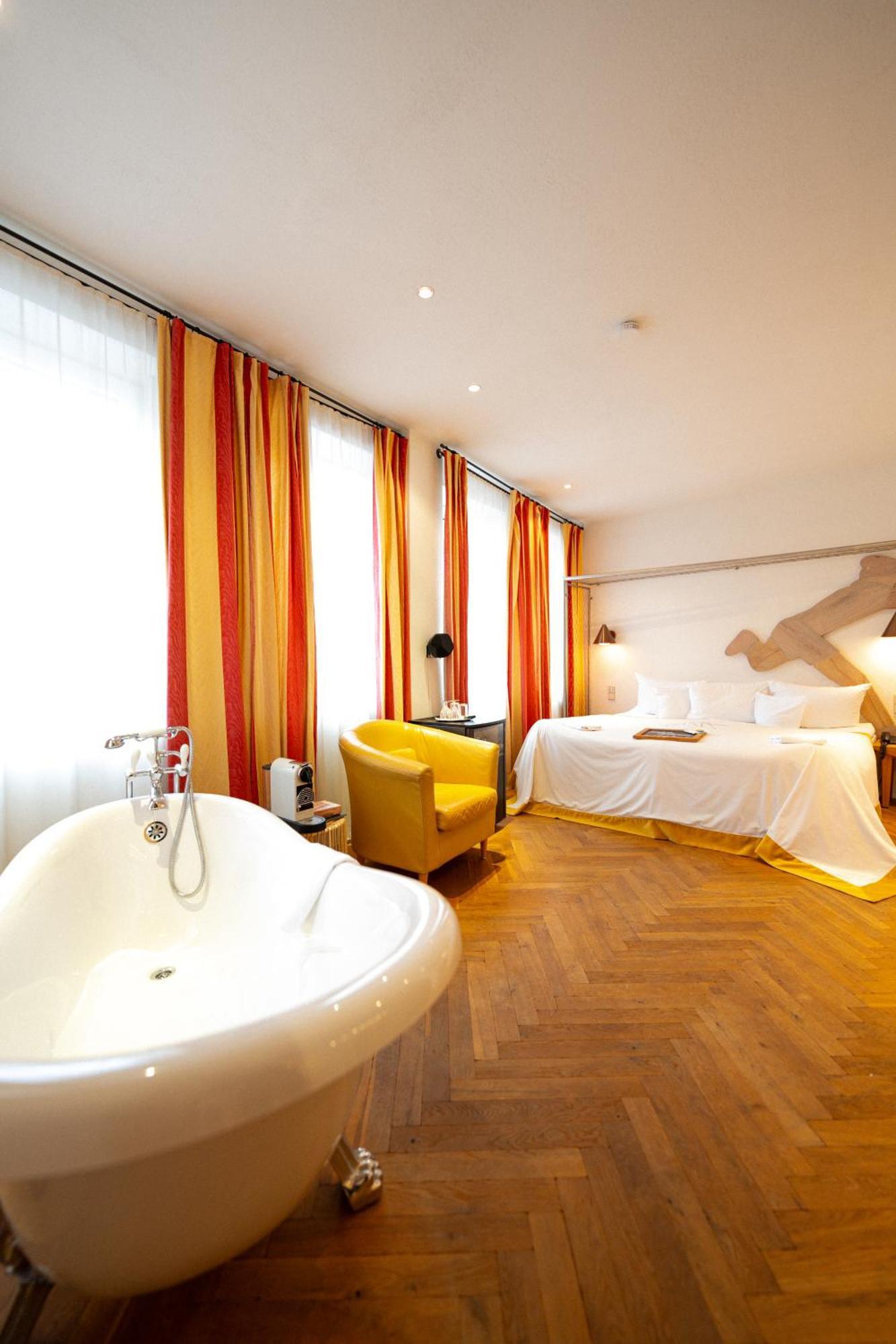 Hotel Drei Raben Нюрнберг Экстерьер фото